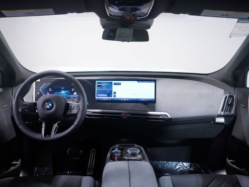 New 2026 BMW iX xDrive45 w/ M Sport Package image 10