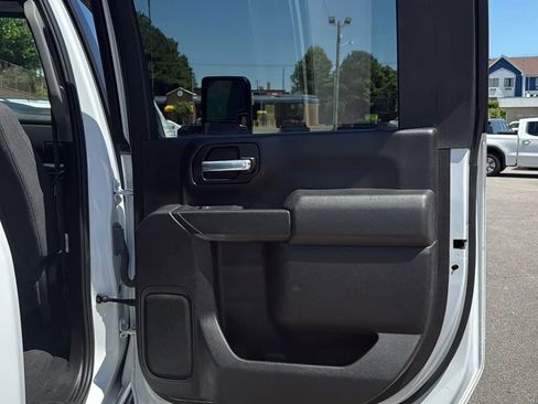 Used 2021 Chevrolet Silverado 3500 LT AWD/4WD image 33