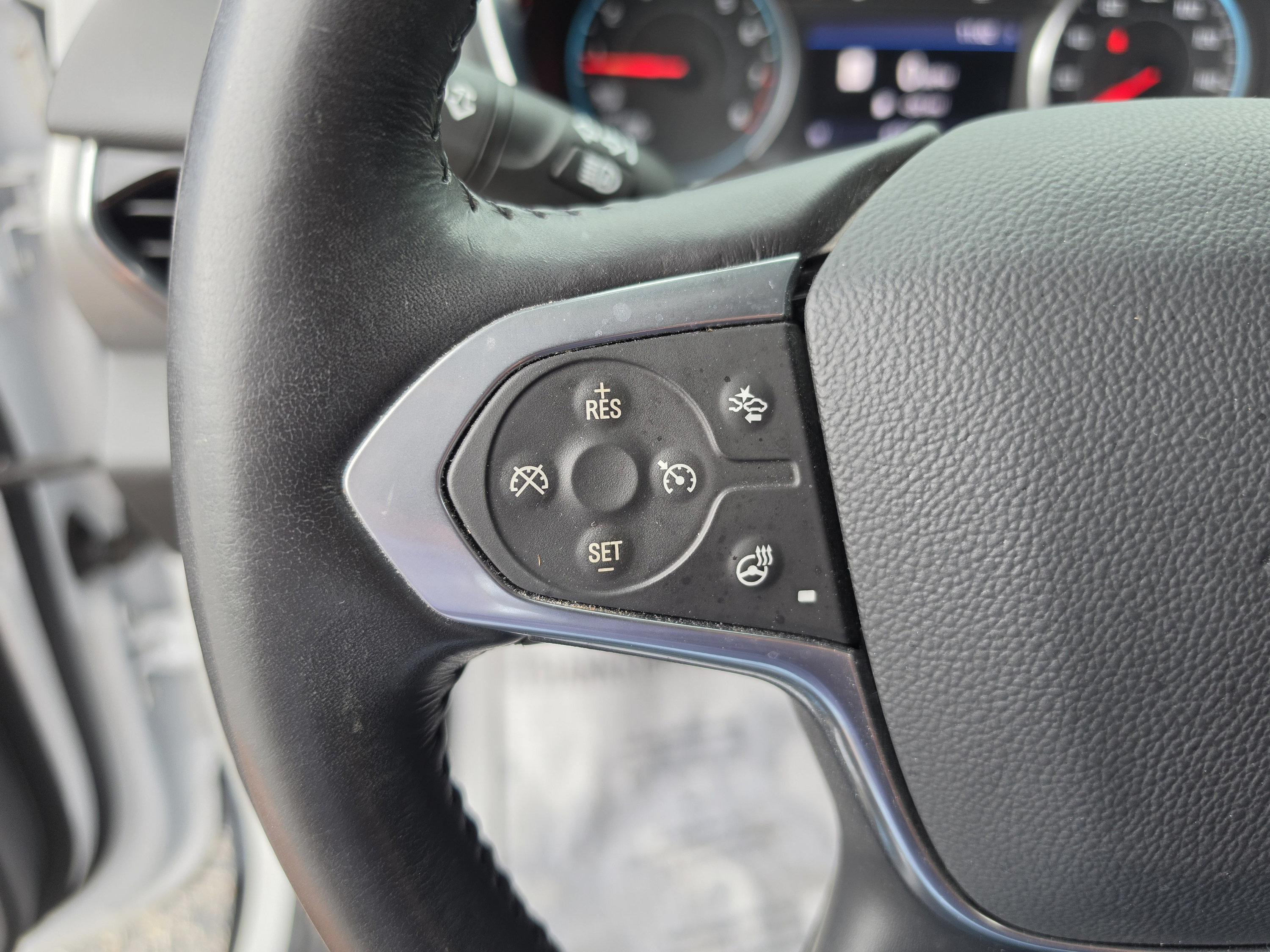 Used 2020 Chevrolet Traverse RS w/ LPO, Floor Liner Package FWD image 35