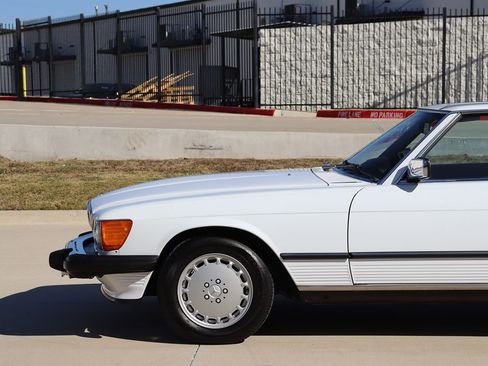 Used 1988 Mercedes-Benz 560 SL image 46