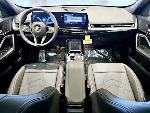Used 2025 BMW X1 xDrive28i w/ Convenience Package AWD/4WD image 10