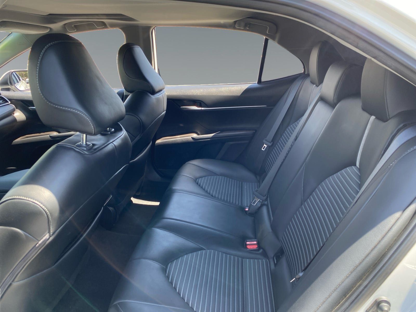 Used 2023 Toyota Camry SE w/ Audio Upgrade Package FWD image 13