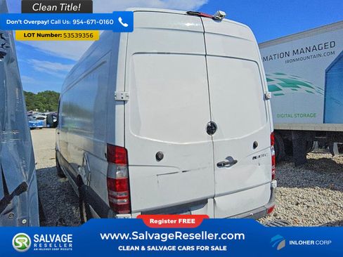 Used 2012 Mercedes-Benz Sprinter 2500 image 3