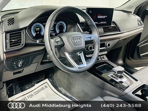 Certified 2025 Audi Q5 e Premium Plus w/ Premium Plus Package AWD/4WD image 13