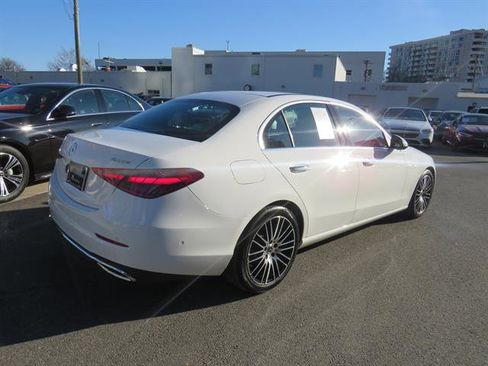 Used 2024 Mercedes-Benz C 300 4MATIC Sedan image 4