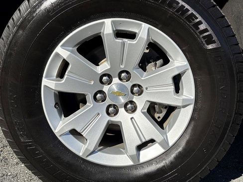 Used 2018 Chevrolet Colorado LT w/ Luxury Package, Chrome image 8