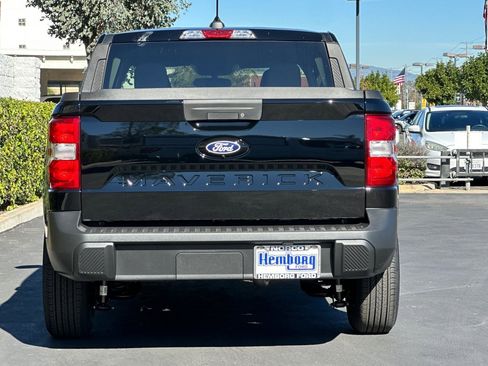 New 2025 Ford Maverick XL image 5