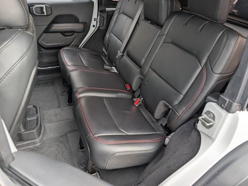 Used 2024 Jeep Wrangler Rubicon w/ Convenience Group image 16