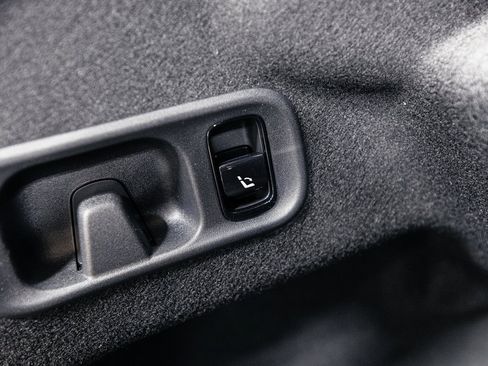 Used 2025 Mercedes-Benz C 300 C 300 image 27