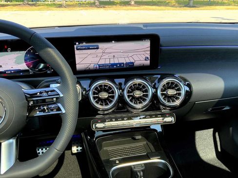 New 2026 Mercedes-Benz CLA 250 4MATIC image 6