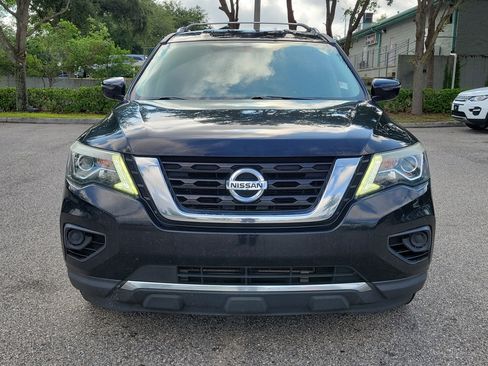 Used 2017 Nissan Pathfinder S FWD image 2