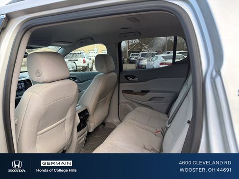 Used 2019 GMC Acadia SLE w/ Driver Alert Package I image 12