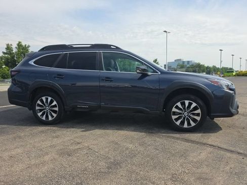 Used 2024 Subaru Outback Limited XT w/ Popular Package #2 AWD/4WD image 2