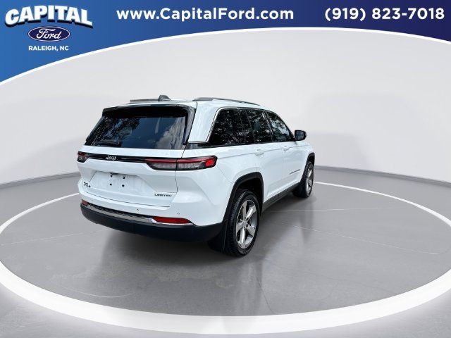 Used 2022 Jeep Grand Cherokee Limited w/ MOPAR Finishing Package AWD/4WD image 8