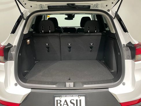Used 2025 Chevrolet TrailBlazer LS w/ LS Convenience Package FWD image 5