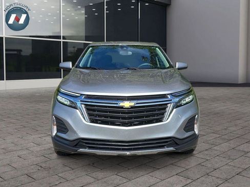 Used 2023 Chevrolet Equinox LT image 2