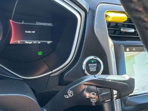 Used 2018 Ford Fusion Energi SE image 29