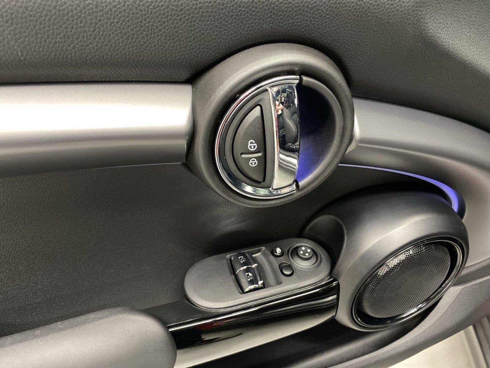 Used 2023 MINI Cooper SE FWD image 19
