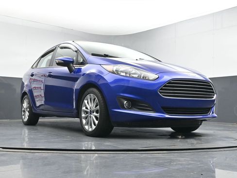 Used 2014 Ford Fiesta SE w/ Equipment Group 201A FWD image 33