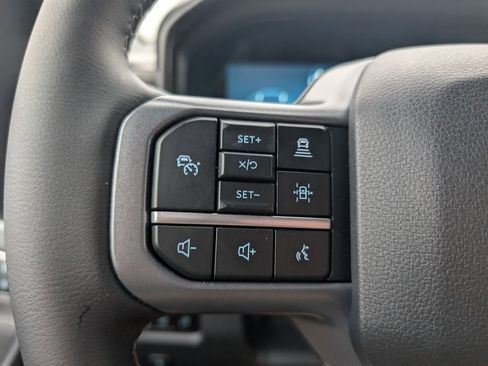 New 2026 Ford F250 Lariat w/ Black Appearance Package image 17