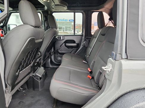 Used 2021 Jeep Wrangler Unlimited Rubicon image 6