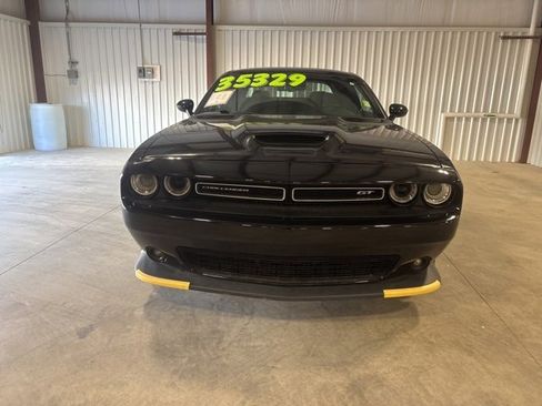 Used 2022 Dodge Challenger GT image 3