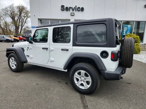 Used 2022 Jeep Wrangler Unlimited Sport AWD/4WD image 11