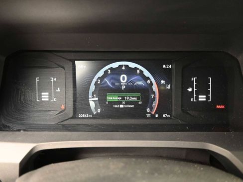 Used 2025 Toyota Tacoma SR5 image 7