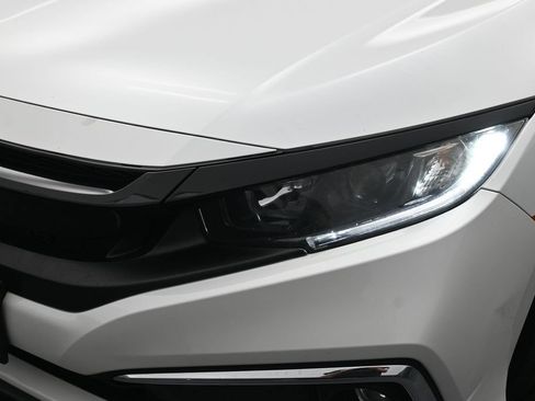 Used 2019 Honda Civic EX image 40