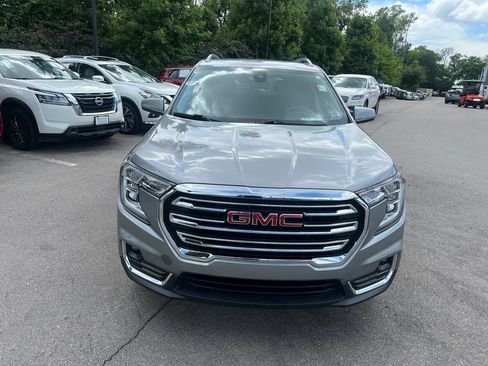 Used 2023 GMC Terrain SLT AWD/4WD image 8