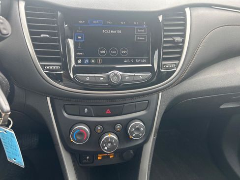 Used 2019 Chevrolet Trax LS w/ Tint and Cruise Package FWD image 13