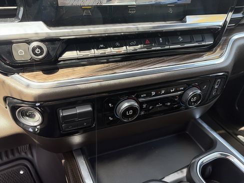 Used 2024 Chevrolet Silverado 1500 RST w/ Convenience Package II AWD/4WD image 26
