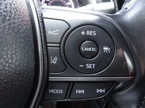 Used 2021 Toyota Camry SE FWD image 15