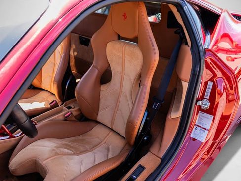 Used 2013 Ferrari 458 Italia Coupe RWD image 46