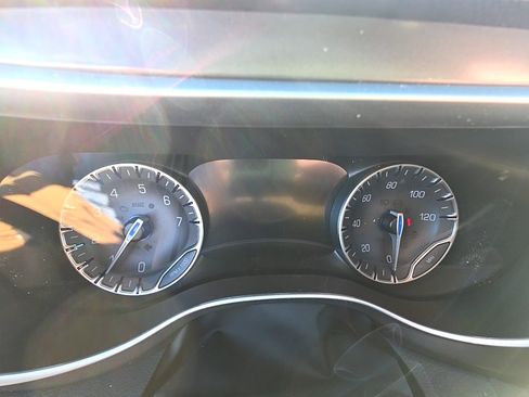 New 2026 Chrysler Pacifica Select image 14