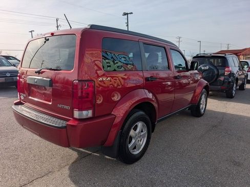 Used 2009 Dodge Nitro SE image 6