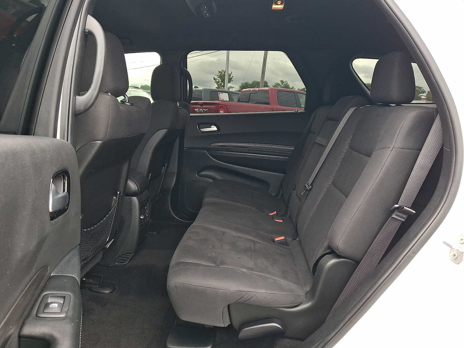 Used 2022 Dodge Durango SXT w/ Blacktop Package AWD/4WD image 12
