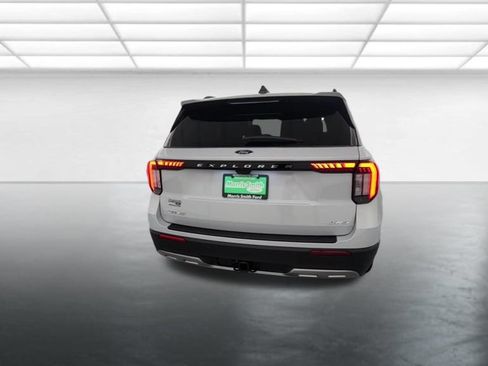 New 2026 Ford Explorer Active w/ Active Comfort Package AWD/4WD image 7