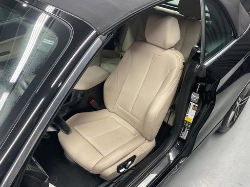Used 2017 BMW 230i xDrive Convertible image 9