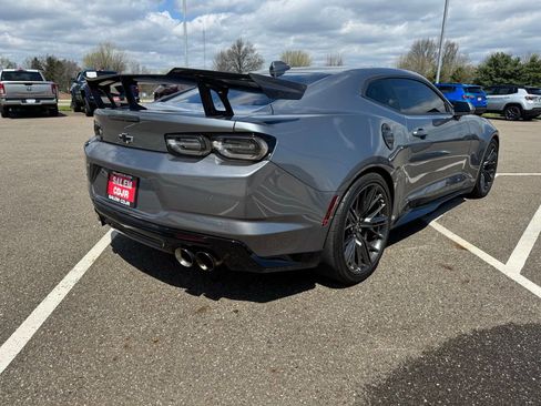 Used 2020 Chevrolet Camaro ZL1 RWD image 9