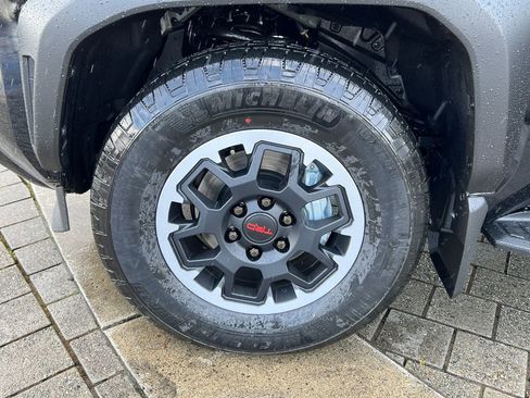 New 2026 Toyota 4Runner TRD Off-Road Premium AWD/4WD image 18