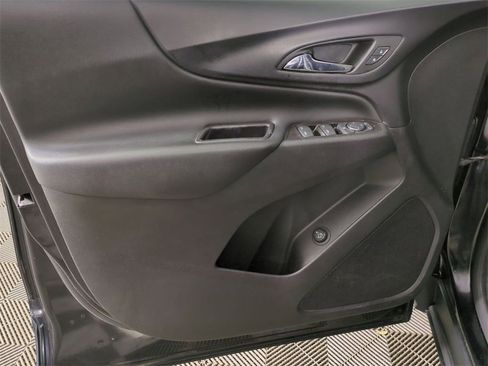 Certified 2020 Chevrolet Equinox LT w/ Driver Convenience Package image 20