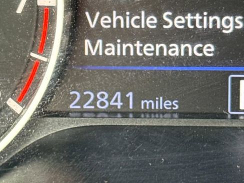 Used 2024 Nissan Altima 2.5 SV image 36