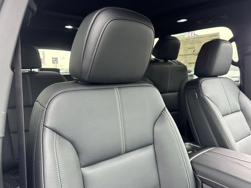 New 2026 GMC Acadia Elevation w/ Black Edition FWD image 31