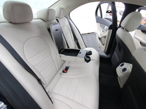 Used 2018 Mercedes-Benz C 300 4MATIC Sedan image 22