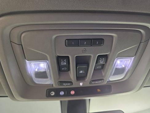 Used 2021 Chevrolet Silverado 1500 RST image 26