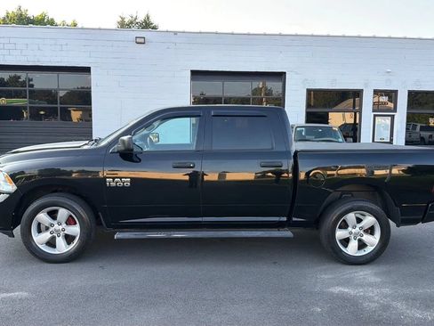 Used 2015 RAM 1500 Express AWD/4WD image 4