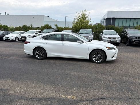 Certified 2025 Lexus ES 350 Ultra Luxury w/ Accessory Package (Z2) FWD image 21