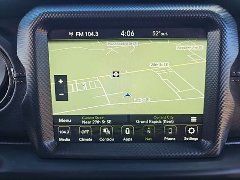 Used 2023 Jeep Gladiator Overland image 19