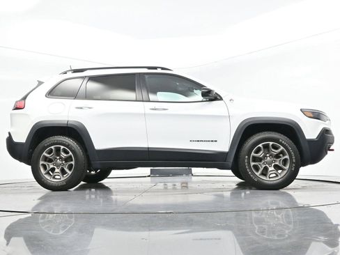 Used 2022 Jeep Cherokee Trailhawk w/ Premium Leather Package AWD/4WD image 54